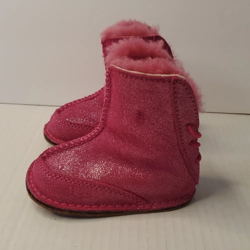 Ugg baby girl Sheepskin & Leather sparkly boots